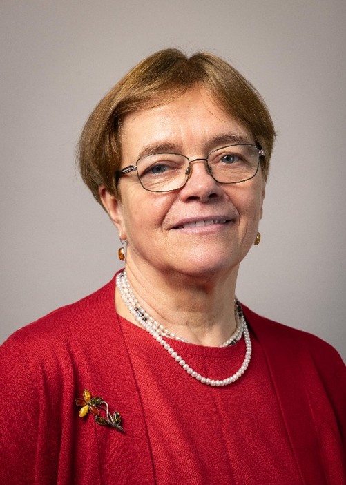 Ms Ewa Sadowska